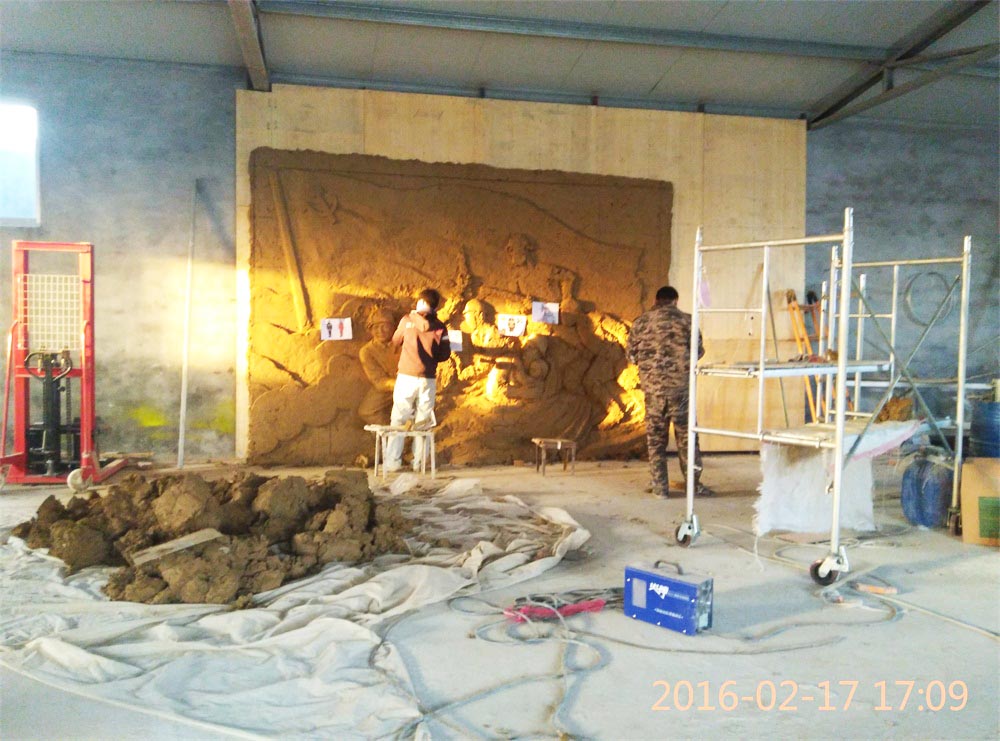 工程公告：消防題材玻璃鋼浮雕泥塑即將完工。