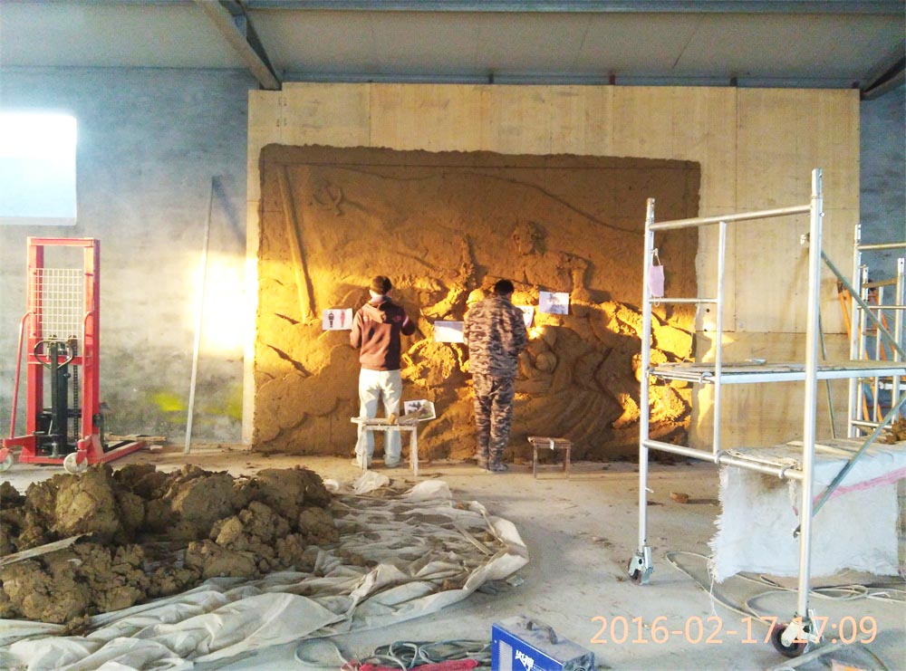 工程公告：消防題材玻璃鋼浮雕泥塑即將完工。