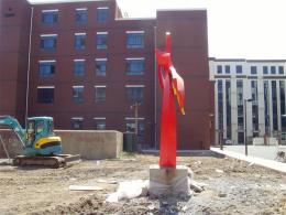 hj1723 不銹鋼雕塑—凌空之剪_青島國際服裝城不銹鋼雕塑、石雕、玻璃鋼雕塑_濱州宏景雕塑有限公司